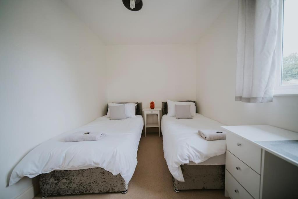 Linen Cottage- Parking, Leds, 4K Tvs, 5G Wifi And More! Bath Dış mekan fotoğraf