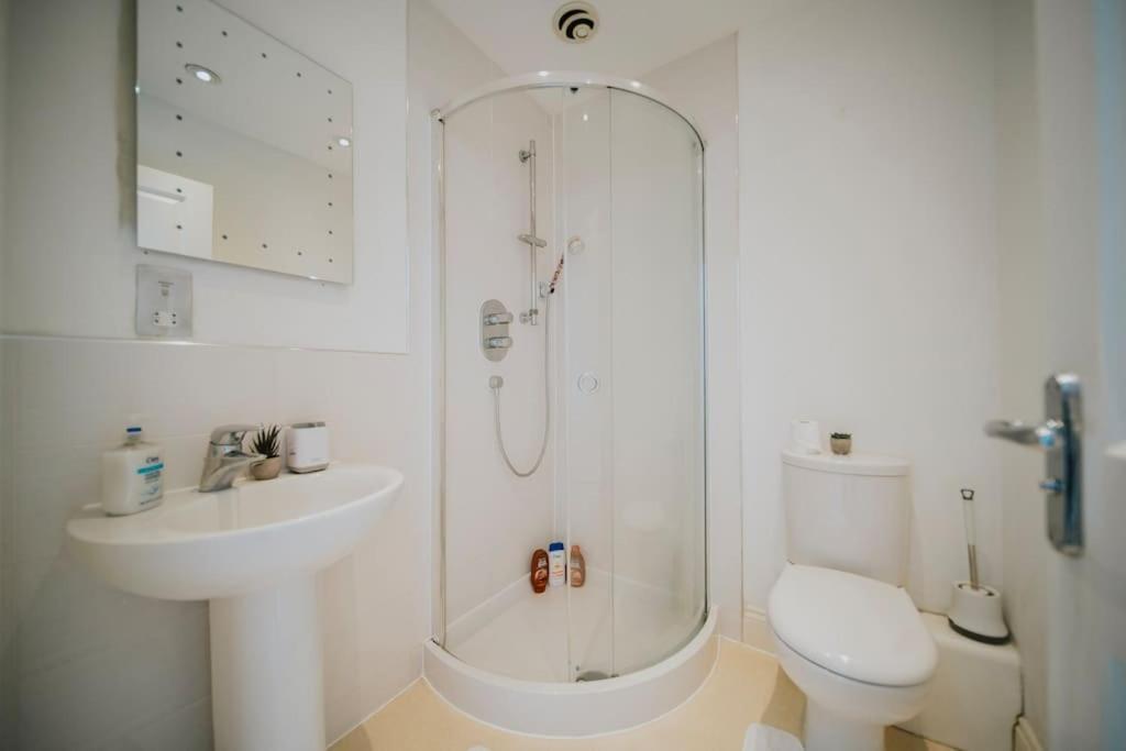 Linen Cottage- Parking, Leds, 4K Tvs, 5G Wifi And More! Bath Dış mekan fotoğraf